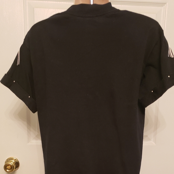 Western Inspired Fringed Short Sleeve Tee - Picture 6 of 8